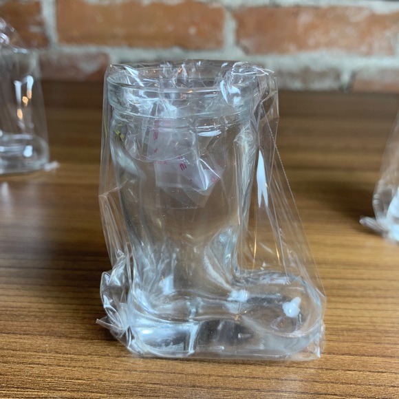 3/$30 - Final Touch Das Boot Shot Glasses - Picture 6 of 8